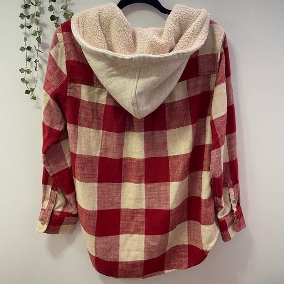 American Eagle Flannel Hooded Button Up - Picture 6 of 9